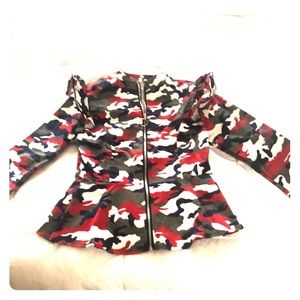 Army jacket with ruffled shoulders